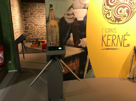 Musée du Cidre KERNE et boutique - ITBOX, PERCo TTR-07 et comptage dans l'espace musée, limitation du nombre de visiteurs, contrôle sur les tourniquets, statistiques FMI